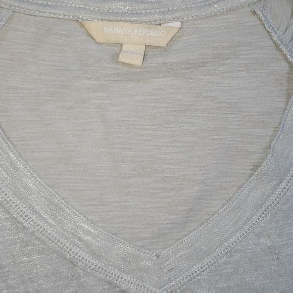 (2) Banana Republic Size Small Shimmery Tops - Picture 2 of 3